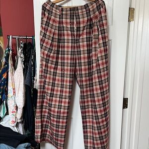 Plaid pleated pants size L